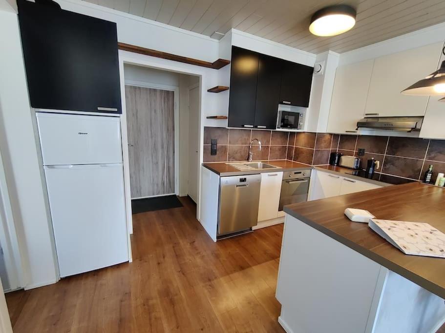 Private Apartment Near Ruissalo, Castle, Harbour - Ac, Free Parking Турку Экстерьер фото